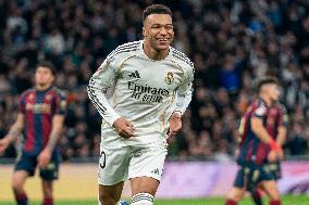 La Liga - Real Madrid v Levante