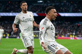 La Liga - Real Madrid v Levante