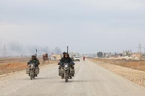 Civilians Welcome Syrian Army After SDF Withdraw - Syria