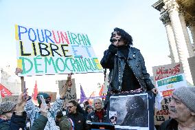 Protest March In Solidarity With Iranian People - Paris