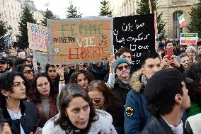 Protest March In Solidarity With Iranian People - Paris