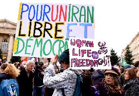 Protest March In Solidarity With Iranian People - Paris
