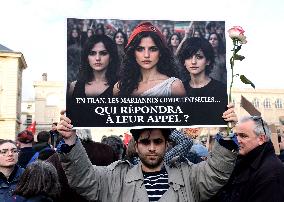 Protest March In Solidarity With Iranian People - Paris