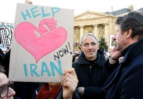 Protest March In Solidarity With Iranian People - Paris