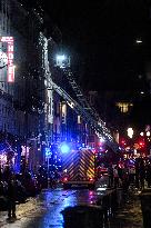Apartment Collapse Injures 19 People - Paris