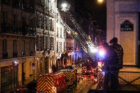 Apartment Collapse Injures 19 People - Paris
