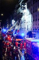 Apartment Collapse Injures 19 People - Paris
