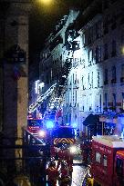 Apartment Collapse Injures 19 People - Paris