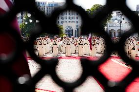 PM Mark Carney Meets Emir of Qatar Tamim bin Hamad al-Thani - Doha