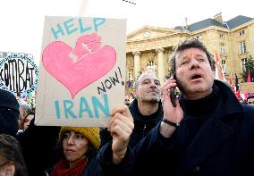 Protest March In Solidarity With Iranian People - Paris