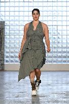 MFW - Simon Cracker Runway