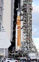 NASA SLS rocket ready for Moon mission