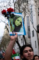 Pro Crown Prince Reza Pahlavi Protrest - Paris
