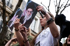 Pro Crown Prince Reza Pahlavi Protrest - Paris