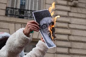 Pro Crown Prince Reza Pahlavi Protrest - Paris