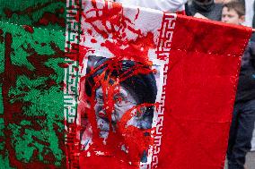 Pro Crown Prince Reza Pahlavi Protrest - Paris