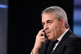 avier Bertrand On Dimanche En Politique - Paris