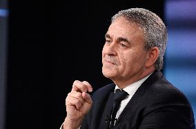 avier Bertrand On Dimanche En Politique - Paris