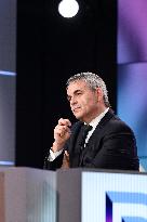 avier Bertrand On Dimanche En Politique - Paris