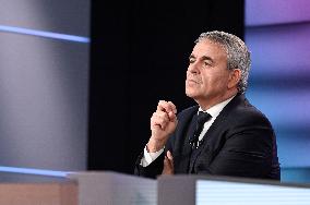 avier Bertrand On Dimanche En Politique - Paris