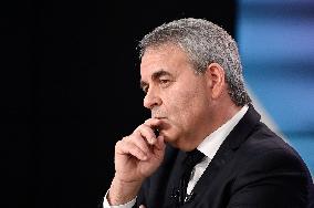 avier Bertrand On Dimanche En Politique - Paris