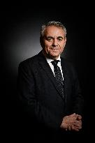 avier Bertrand On Dimanche En Politique - Paris