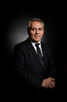 avier Bertrand On Dimanche En Politique - Paris