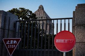 Japan PM Announces Decision to Dissolve Lower House for Snap Election