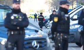 Police Cordon Off Institute For Accident Victims - Cordoba