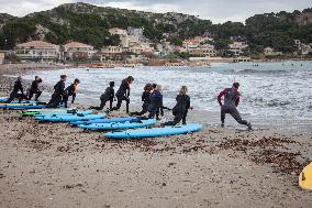 Illustration - Surf in Carry-Le-Rouet - France