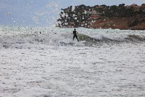 Illustration - Surf in Carry-Le-Rouet - France