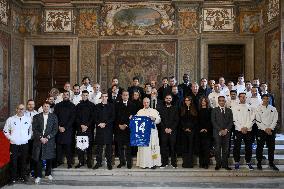 Pope Leo XIV Meets Members of Como Football Club - Vatican