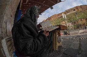 Elderly Vendor Refuses to Sell Until Daily Quran Recitation is Complete - Iraq