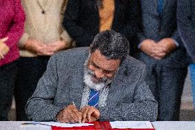 Meeting For New Caledonia - Paris