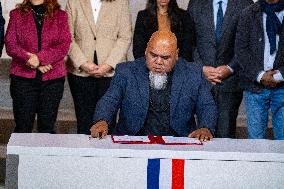 Meeting For New Caledonia - Paris