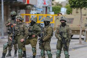 Hebron Curfew - West Bank
