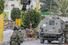 Hebron Curfew - West Bank