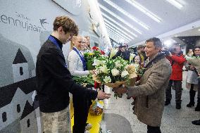 Estonian figure skaters returning from the European Championships in Sheffield
