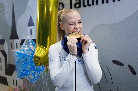 Estonian figure skaters returning from the European Championships in Sheffield