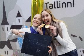 Estonian figure skaters returning from the European Championships in Sheffield