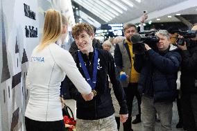 Estonian figure skaters returning from the European Championships in Sheffield