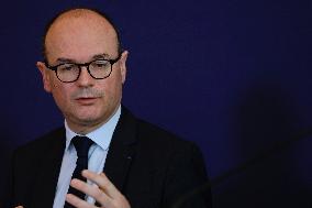 Sebastien Martin At Press Conference - Paris