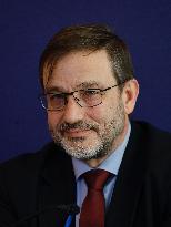 Sebastien Martin At Press Conference - Paris