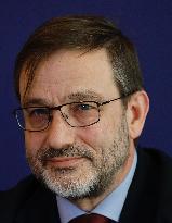 Sebastien Martin At Press Conference - Paris