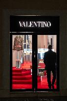 Valentino s Historic Atelier Located In Piazza Mignanelli - Rome