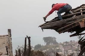 Deadly Wildfires in Southern Chile Force Thousands to Flee