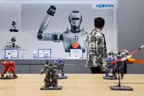 Retail Stores In Tech Sector - Shenzhen