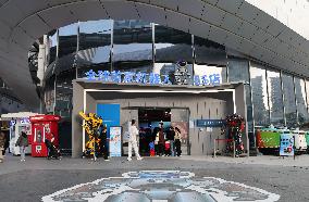 Retail Stores In Tech Sector - Shenzhen