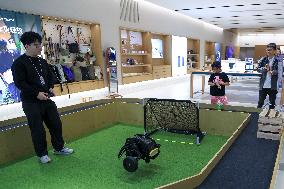 Retail Stores In Tech Sector - Shenzhen