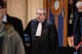 Trial of Marine Le Pen and RN s officials during a break - Paris AJ